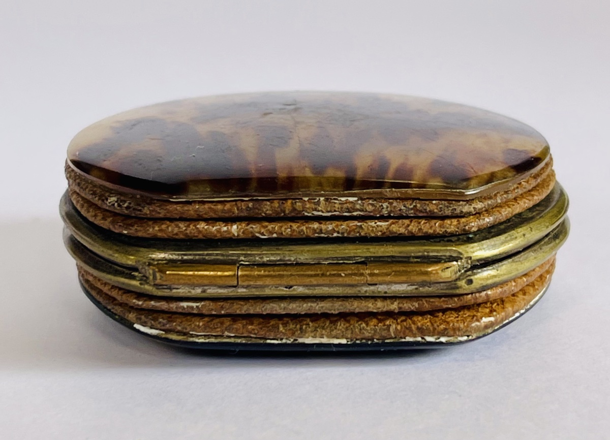 Tortoiseshell And Gold Coin Purse -photo-3